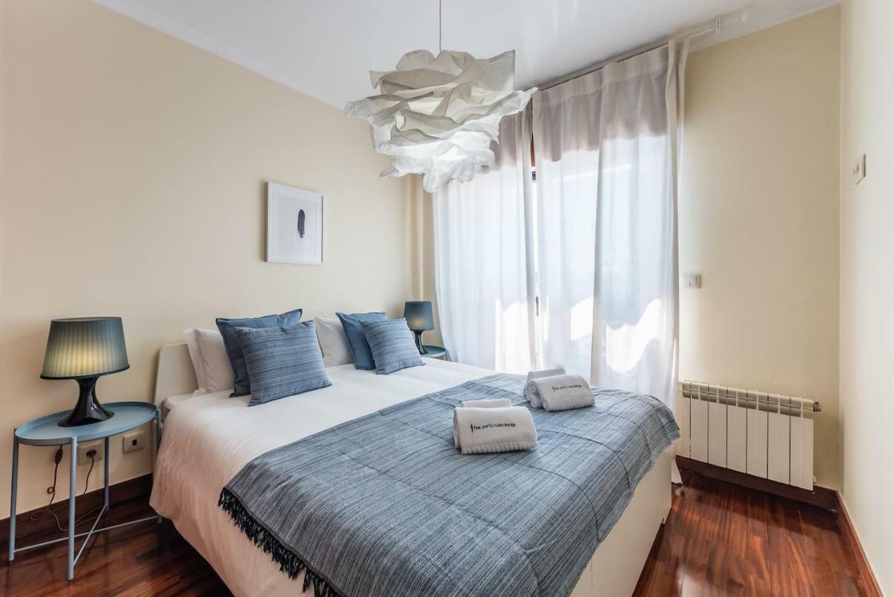 Guestready- Reflecting Apt Appartamento OOporto Esterno foto