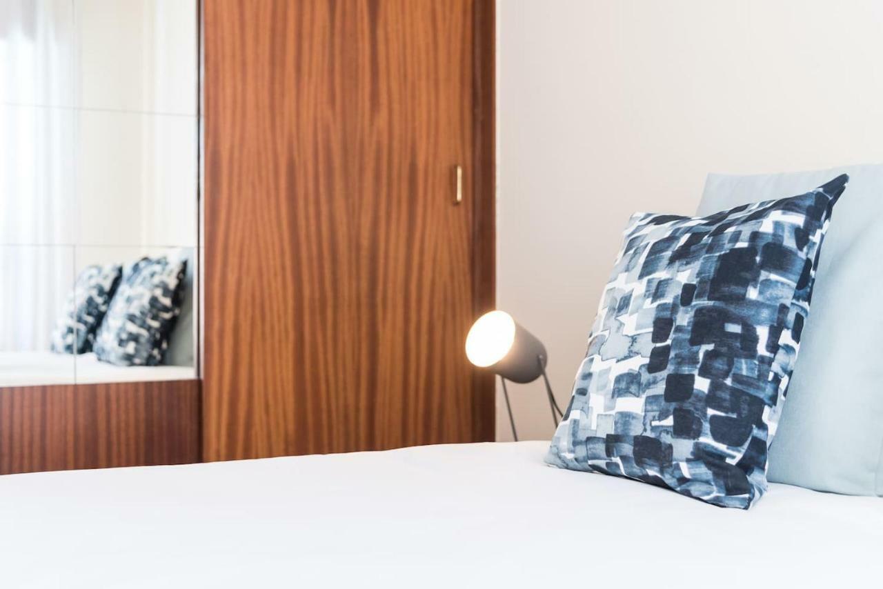 Guestready- Reflecting Apt Appartamento OOporto Esterno foto